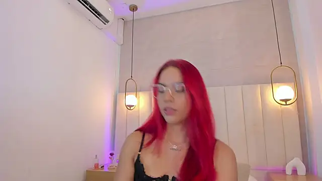 Snapshot of Scarlett_Morgan_ chatting on 09-22-25, 08:11 Scarlett Morgan  online show from 09-22-25, 08:11