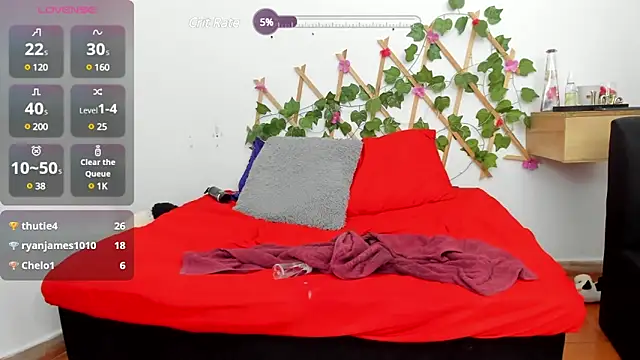 Snapshot of Zamu_1992 chatting on 03-18-25, 06:25 Zamu 1992 online show from 03-18-25, 06:25