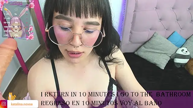 Snapshot of Katalina_novoa chatting on 02-05-25, 12:20 Katalina novoa online show from 02-05-25, 12:20