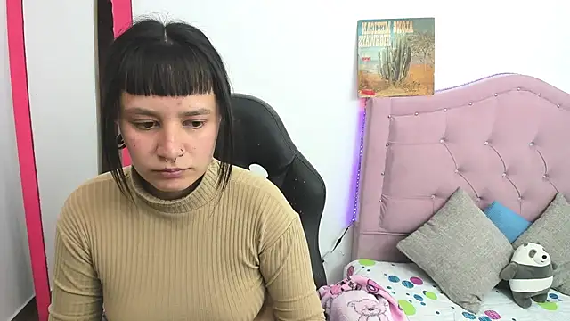 Snapshot of Katalina_novoa chatting on 02-11-25, 09:56 Katalina novoa online show from 02-11-25, 09:56