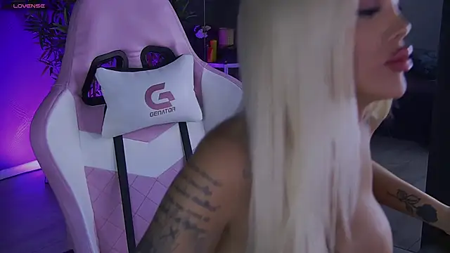 shayblonde online show from 12-23-24, 03:07