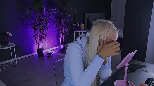 shayblonde online show from 01-27-25, 09:33