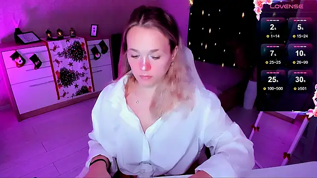 Snapshot of SherillBrill chatting on 12-28-24, 07:44 SherillBrill online show from 12-28-24, 07:44