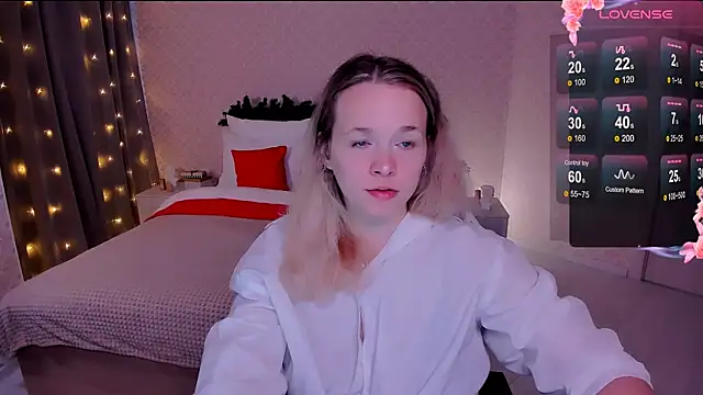 Snapshot of SherillBrill chatting on 12-29-24, 07:39 SherillBrill online show from 12-29-24, 07:39