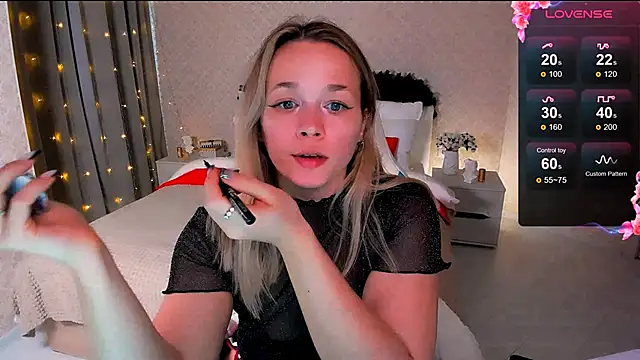 Snapshot of SherillBrill chatting on 01-18-25, 10:39 SherillBrill online show from 01-18-25, 10:39