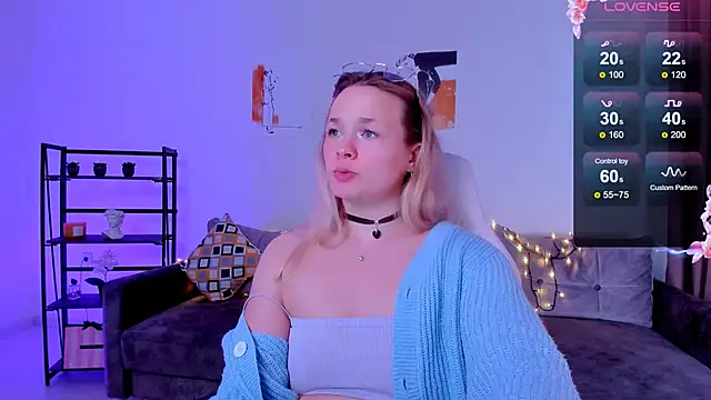 Snapshot of SherillBrill chatting on 01-25-25, 10:40 SherillBrill online show from 01-25-25, 10:40