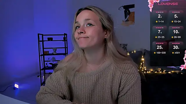 Snapshot of SherillBrill chatting on 02-02-25, 01:52 SherillBrill online show from 02-02-25, 01:52