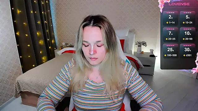 Snapshot of SherillBrill chatting on 02-05-25, 02:37 SherillBrill online show from 02-05-25, 02:37