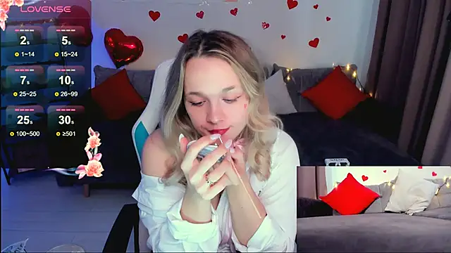 Snapshot of SherillBrill chatting on 02-14-25, 07:59 SherillBrill online show from 02-14-25, 07:59