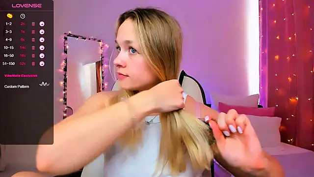 Snapshot of SherillBrill chatting on 02-22-25, 01:57 SherillBrill online show from 02-22-25, 01:57