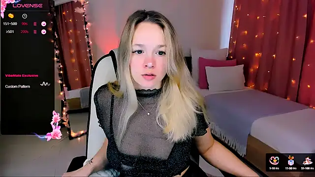 Snapshot of SherillBrill chatting on 03-01-25, 07:51 SherillBrill online show from 03-01-25, 07:51