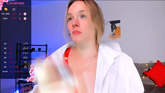 Snapshot of SherillBrill chatting on 03-07-25, 06:33 SherillBrill online show from 03-07-25, 06:33