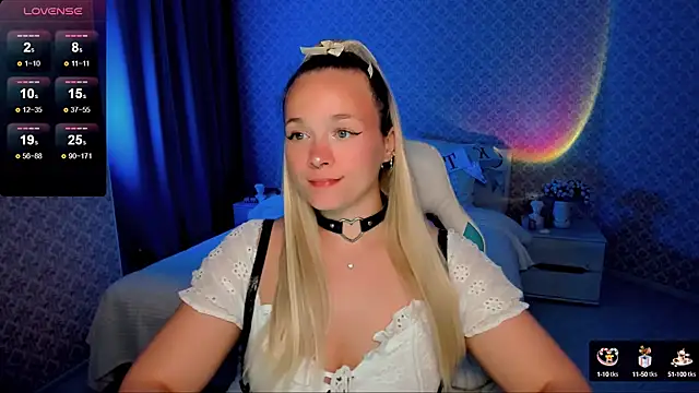 Snapshot of SherillBrill chatting on 10-03-25, 02:58 SherillBrill online show from 10-03-25, 02:58