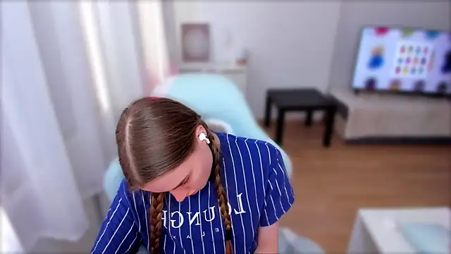 StellaLawless online show from 03-09-25, 05:00