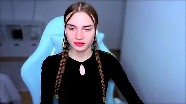 StellaLawless online show from 09-20-25, 10:22