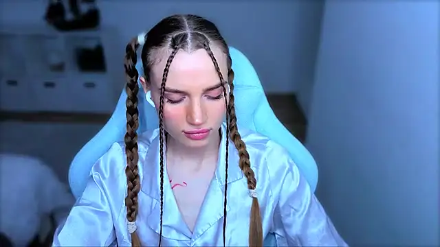 StellaLawless online show from 10-08-25, 08:28