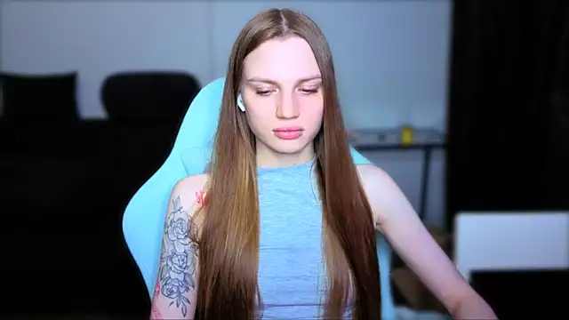 StellaLawless online show from 04-21-26, 06:44