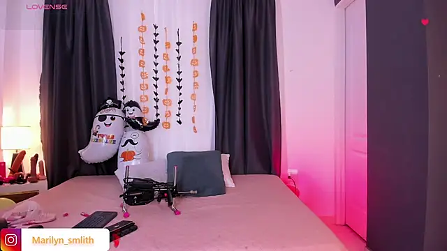 MarilynSmIith online show from 10-13-25, 11:43