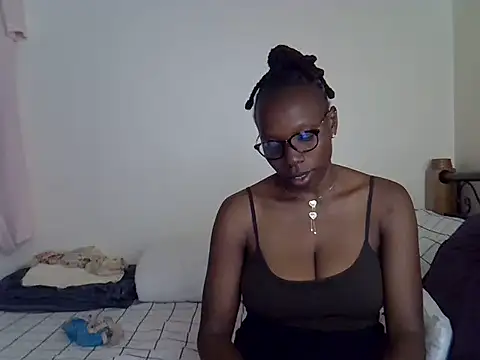 Sweet Bear online show from 03-10-25, 06:56