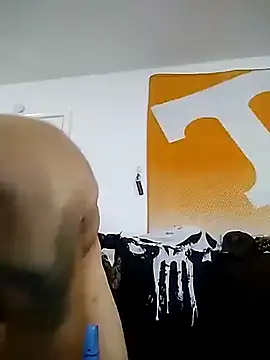 ILive2plezz online show from 10-05-25, 06:12