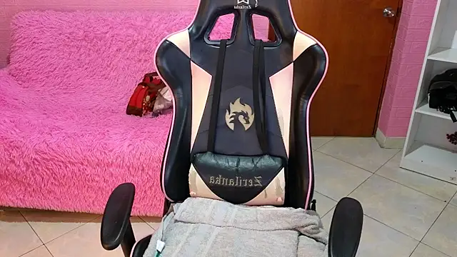 keity moon online show from 04-07-26, 02:17