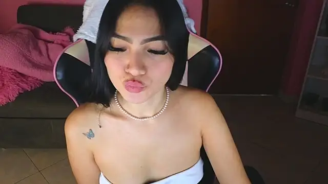 keity moon online show from 04-25-26, 01:52