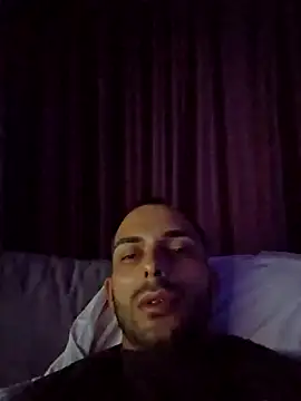 Snapshot of denisxlRo chatting on 12-16-24, 03:19 denisxlRo online show from 12-16-24, 03:19