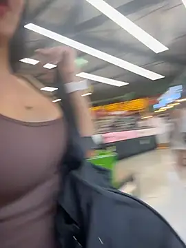 valecruz903 online show from 11-26-25, 06:09