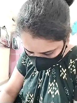 Snapshot of Ruksar-Pathan chatting on 01-10-25, 07:35 Ruksar-Pathan online show from 01-10-25, 07:35