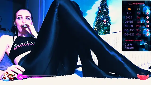 Lina Owl online show from 12-20-24, 07:28