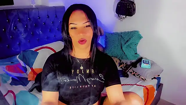 Zakura hot1 online show from 11-15-25, 08:33