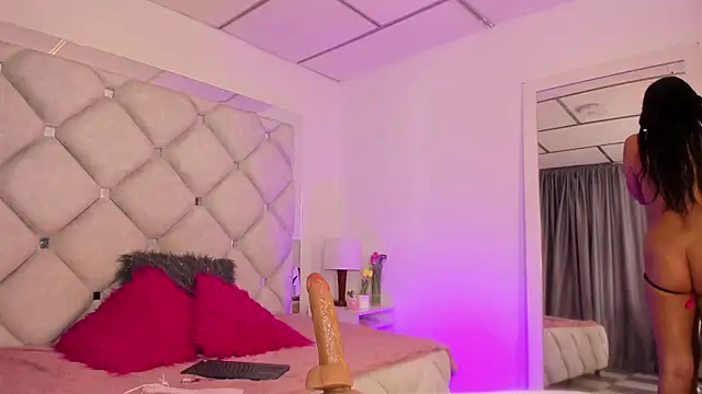 alessiaferry online show from 02-19-25, 08:41