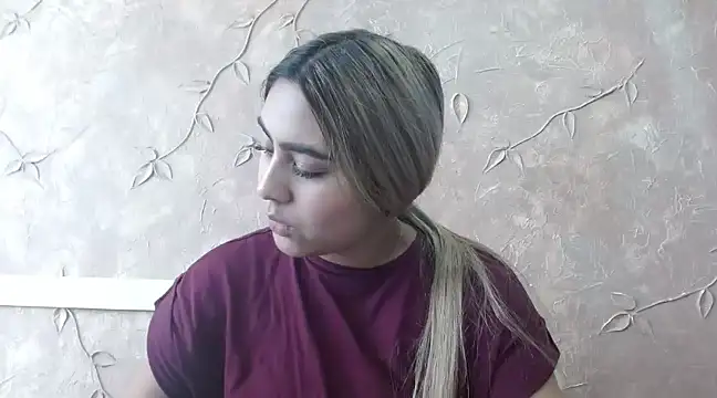 Miabonnett  online show from 01-28-25, 01:49