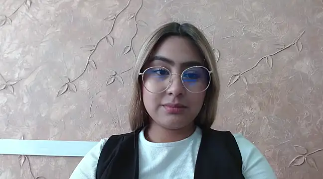 Miabonnett  online show from 02-04-25, 04:18