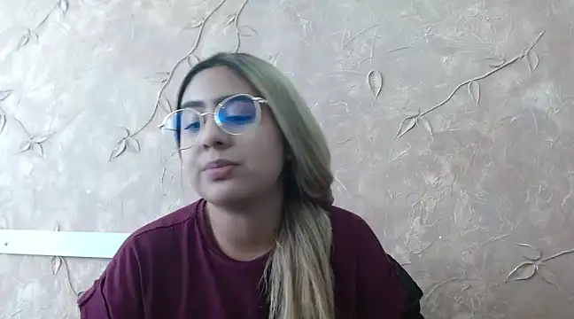 Miabonnett  online show from 02-06-25, 07:07