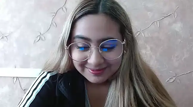 Miabonnett  online show from 02-10-25, 04:04