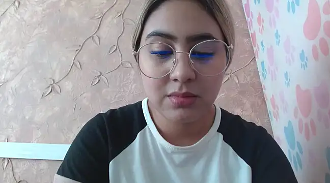 Miabonnett  online show from 02-19-25, 03:05