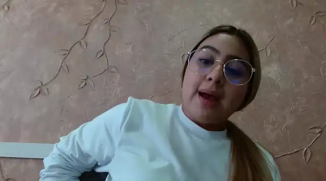 Miabonnett  online show from 02-25-25, 06:09