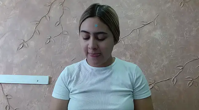 Miabonnett  online show from 03-06-25, 12:09