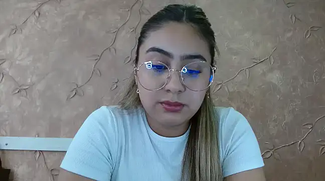 Miabonnett  online show from 03-14-25, 09:21