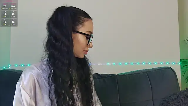 OnlyXandra online show from 01-11-25, 08:33