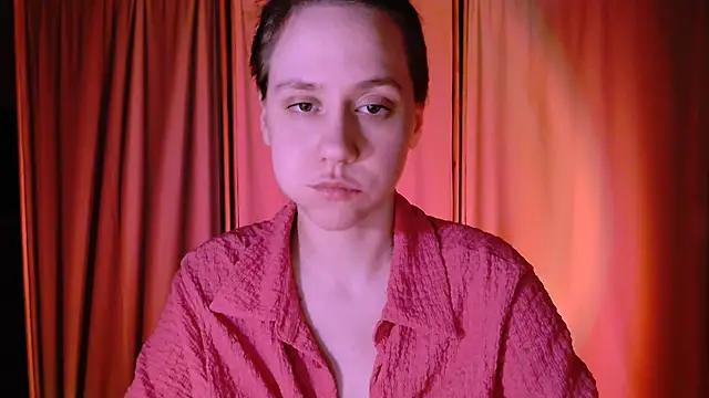 Snapshot of Malinax chatting on 01-16-25, 11:06 Malinax online show from 01-16-25, 11:06