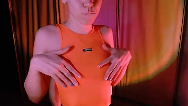 Snapshot of Malinax chatting on 01-20-25, 10:26 Malinax online show from 01-20-25, 10:26