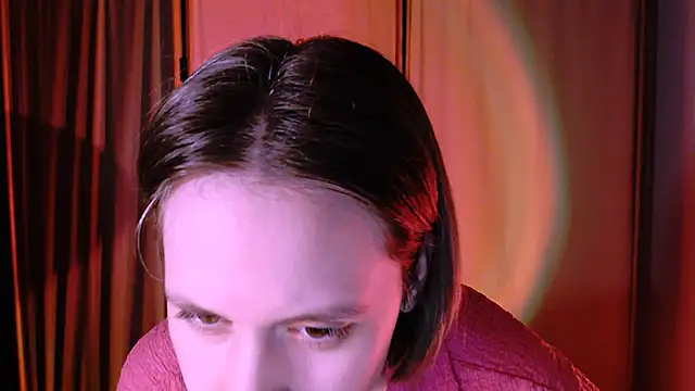 Snapshot of Malinax chatting on 01-31-25, 11:13 Malinax online show from 01-31-25, 11:13