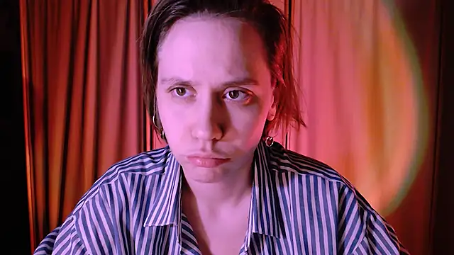 Snapshot of Malinax chatting on 02-02-25, 11:21 Malinax online show from 02-02-25, 11:21