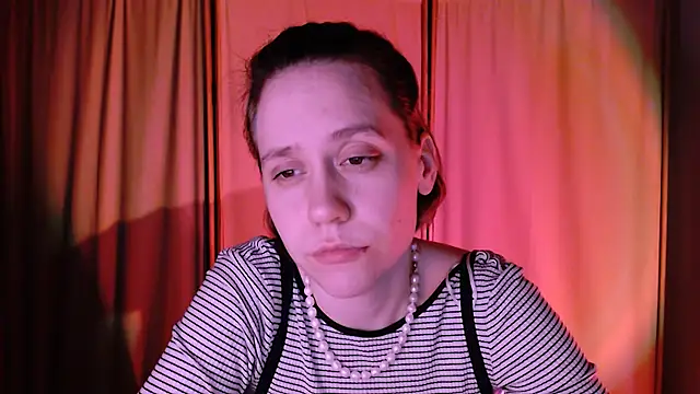 Snapshot of Malinax chatting on 02-10-25, 11:23 Malinax online show from 02-10-25, 11:23