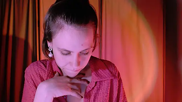 Snapshot of Malinax chatting on 02-16-25, 10:54 Malinax online show from 02-16-25, 10:54