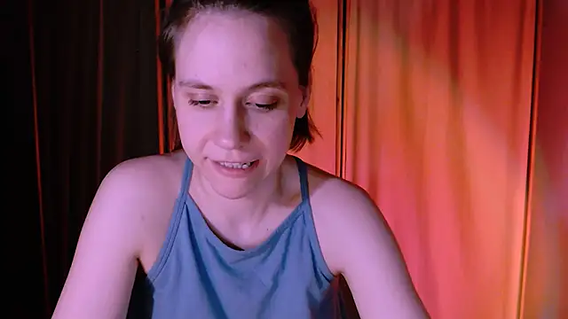 Snapshot of Malinax chatting on 03-11-25, 01:37 Malinax online show from 03-11-25, 01:37