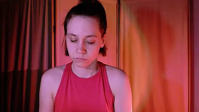 Snapshot of Malinax chatting on 03-17-25, 10:49 Malinax online show from 03-17-25, 10:49