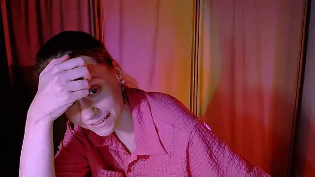 Snapshot of Malinax chatting on 09-15-25, 10:21 Malinax online show from 09-15-25, 10:21